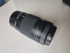 Vand doua obiective SONY + accesorii SONY DSLR